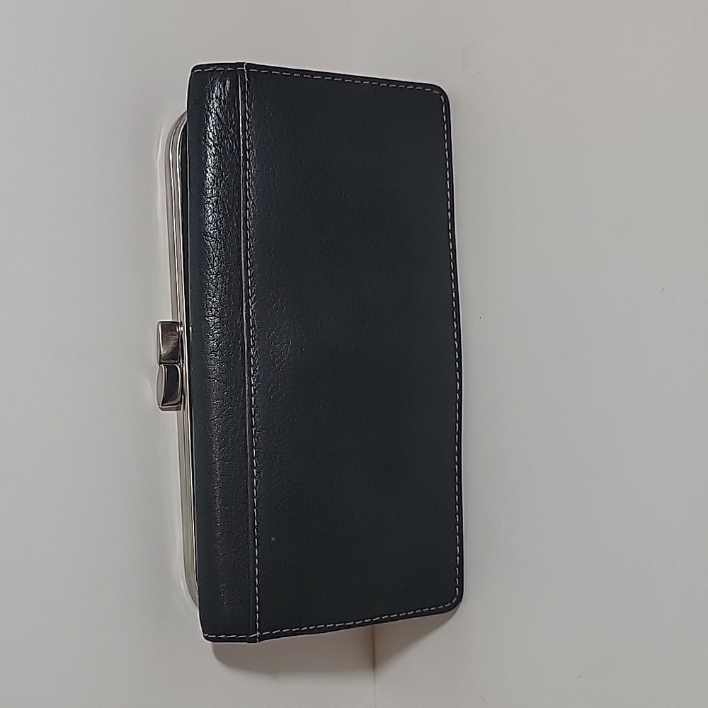 Fossil Wallet - Picture 2 of 9